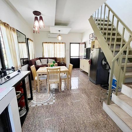Beach Resorts Walking Distance To The Town House Davao City Kültér fotó