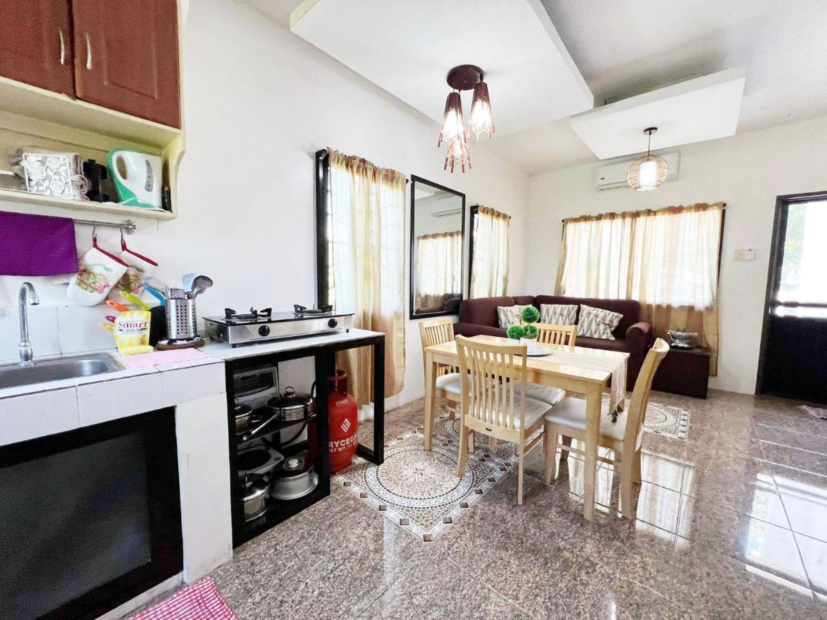 Beach Resorts Walking Distance To The Town House Davao City Kültér fotó